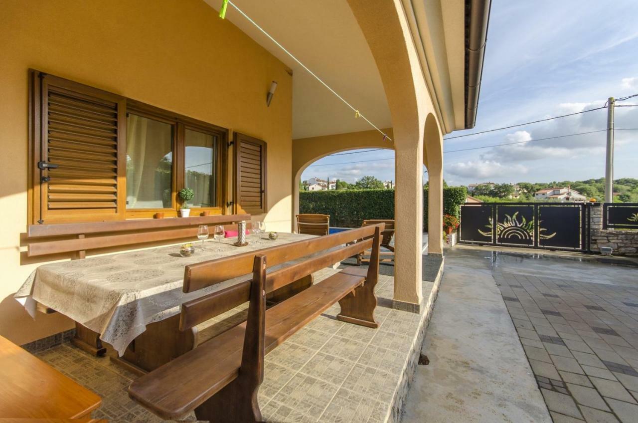 Villa Rose Ровинь Экстерьер фото