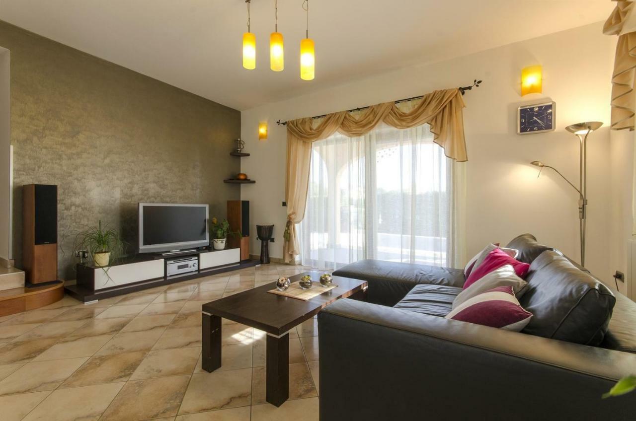 Villa Rose Ровинь Экстерьер фото